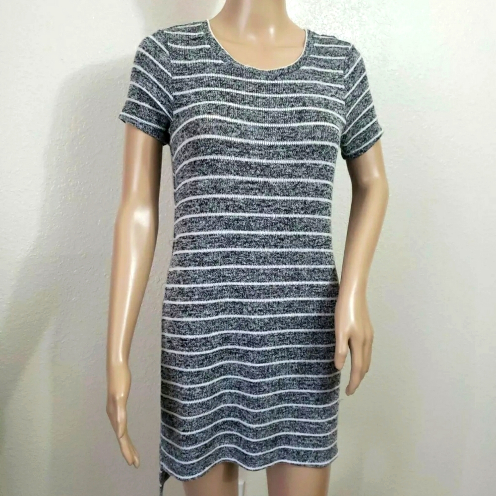 3/$25 •GARAGE• Long Knit Tunic Short Sleeve